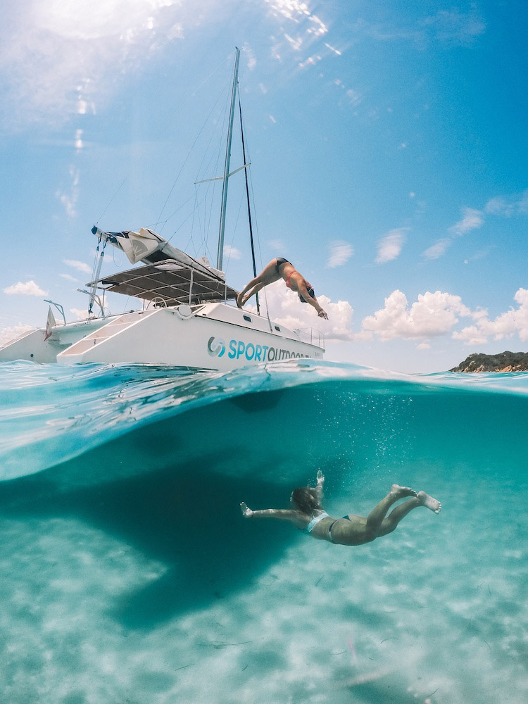 Foto half underwater di tuffi al mare scattata con Dome